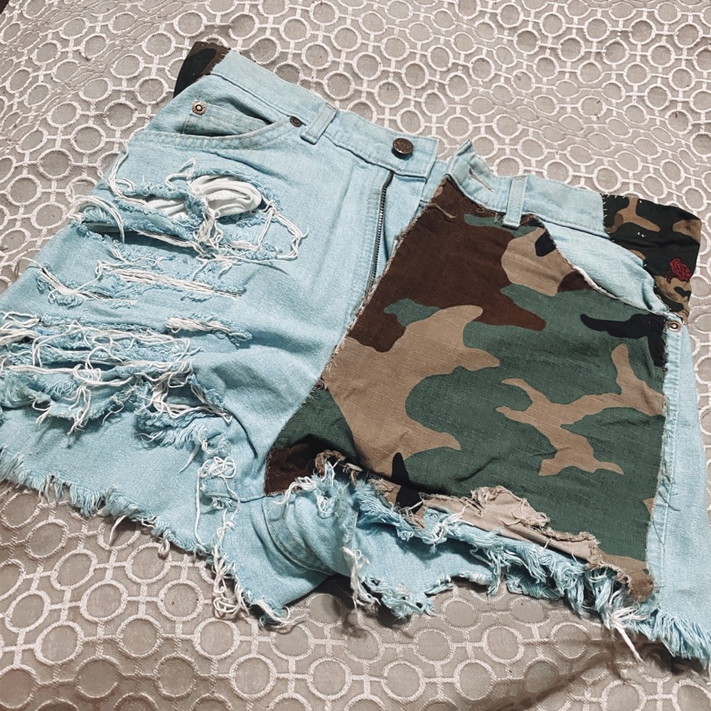 Custom High waisted shorts 🦅